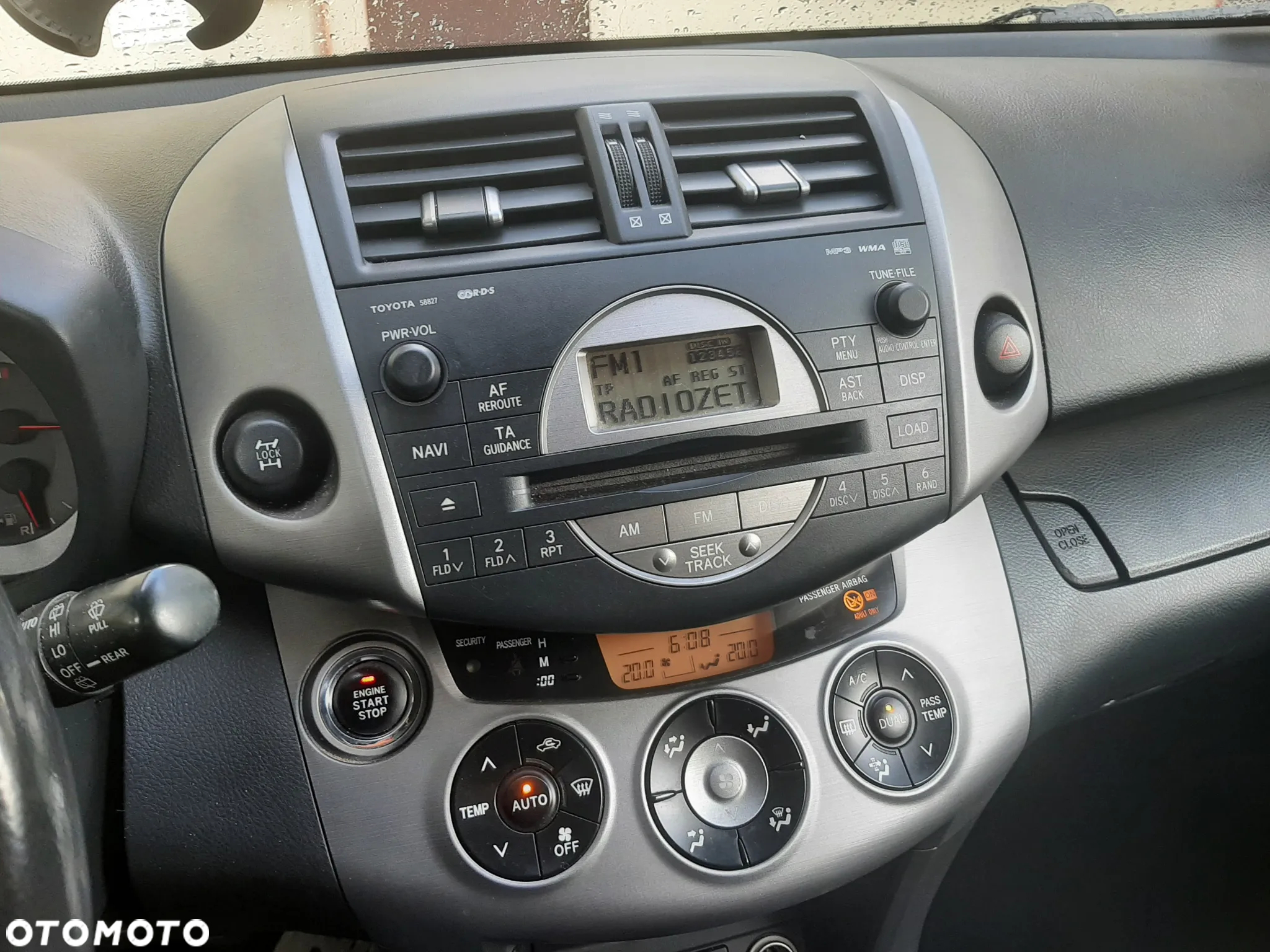 Toyota RAV4 - 12