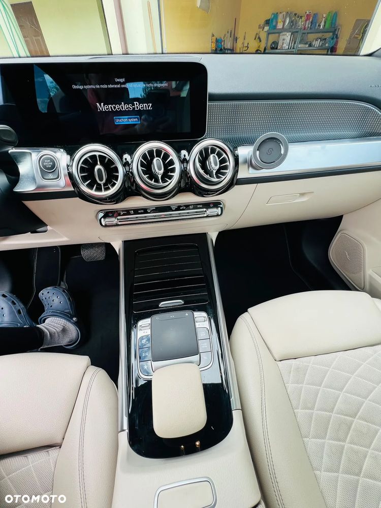 Mercedes-Benz GLB 200 Progressive 7G-DCT - 14