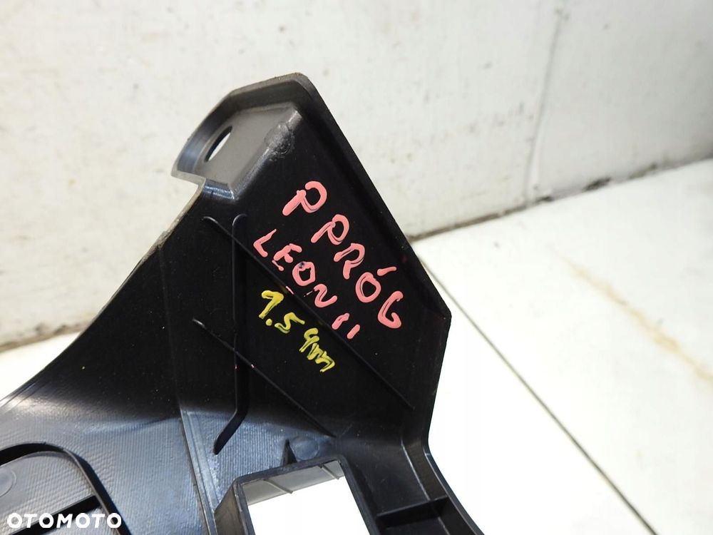 OSŁONA NAKŁADKA PROGU PRAWA SEAT LEON II 1P0853372B - 2