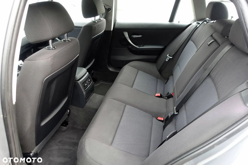 BMW Seria 3 - 15
