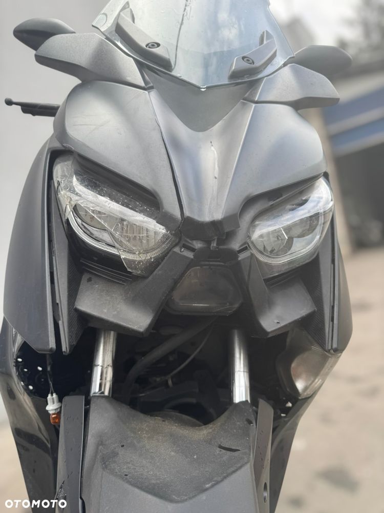 Yamaha X-max - 19