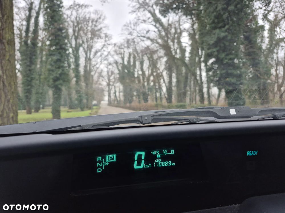 Toyota Prius 1.5 VVT-i Sol - 23