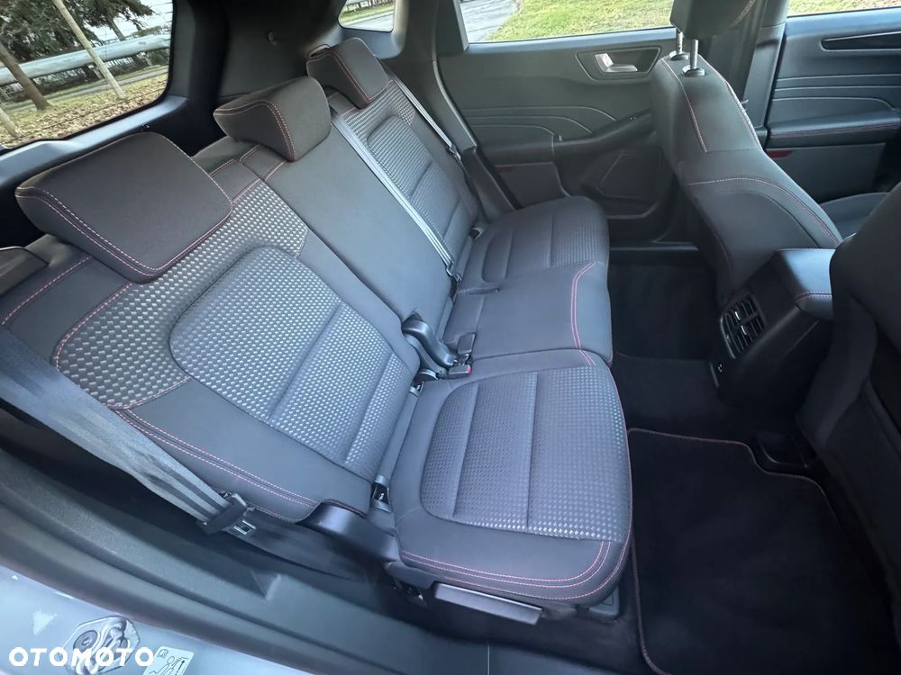 Ford Kuga 2.5P PHEV FWD ST-Line X - 34