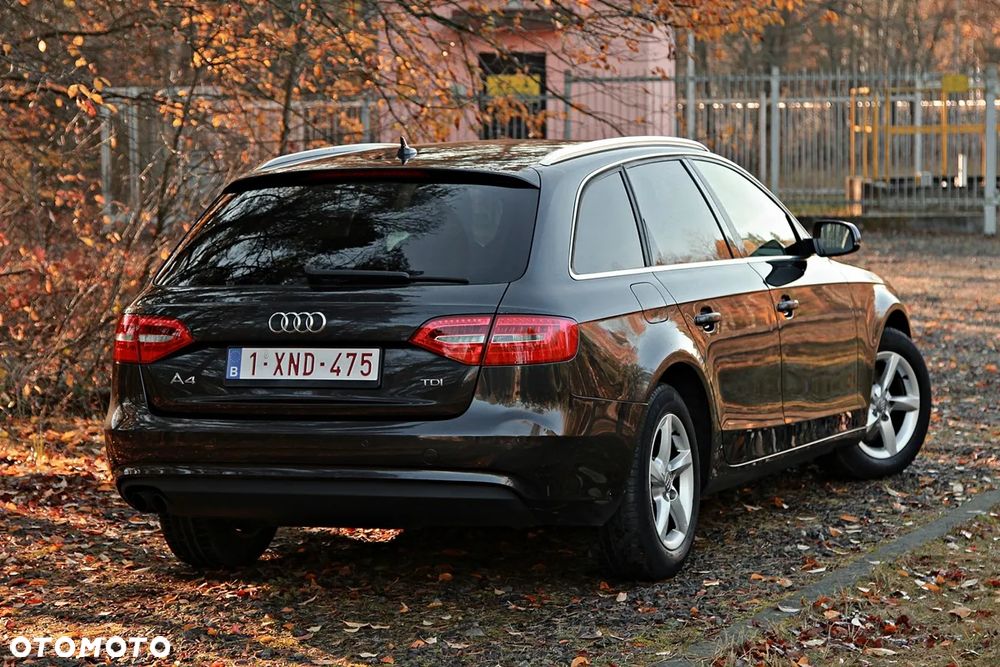 Audi A4 Avant 2.0 TDI DPF multitronic S line Sportpaket - 11