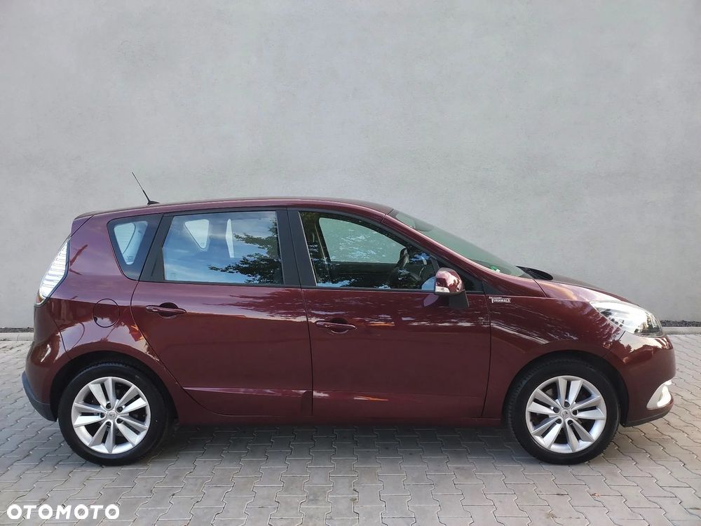 Renault Scenic ENERGY TCe 130 S&S Paris - 9