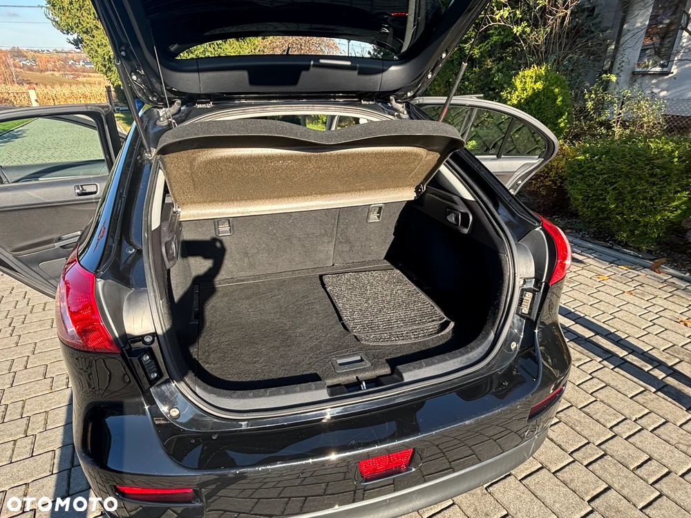 Mitsubishi Lancer 1.5 - 9