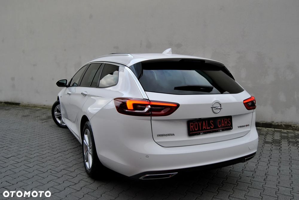 Opel Insignia Sports Tourer 2.0 BiTurbo Diesel 4x4 Innovation - 18