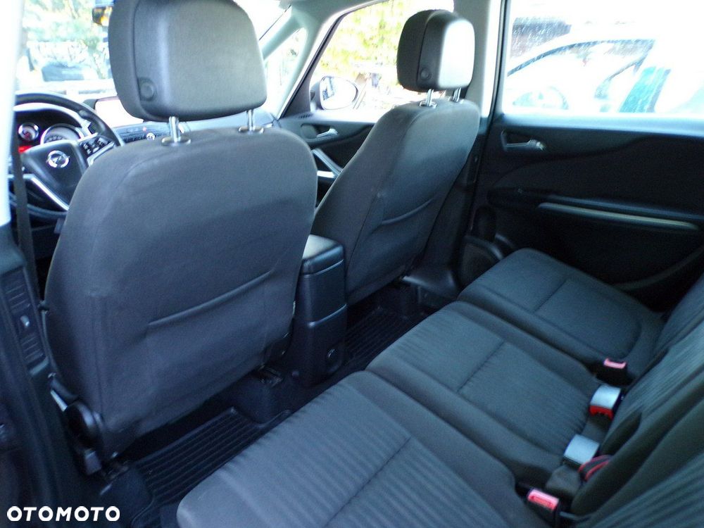 Opel Zafira - 26