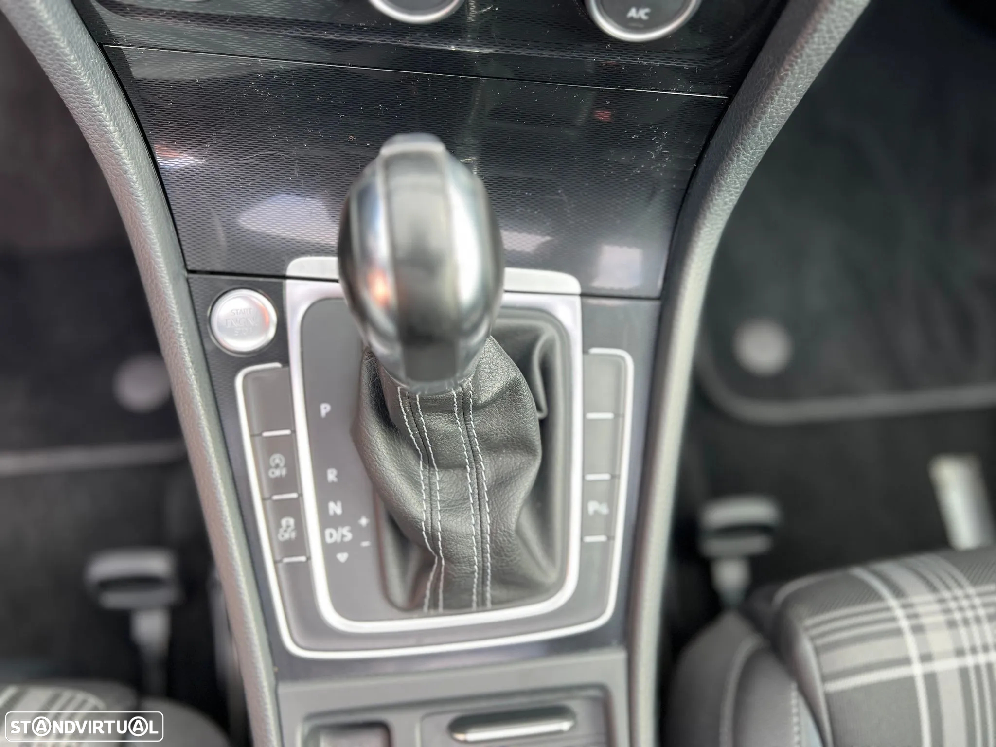 VW Golf 2.0 TDI GTD DSG - 21