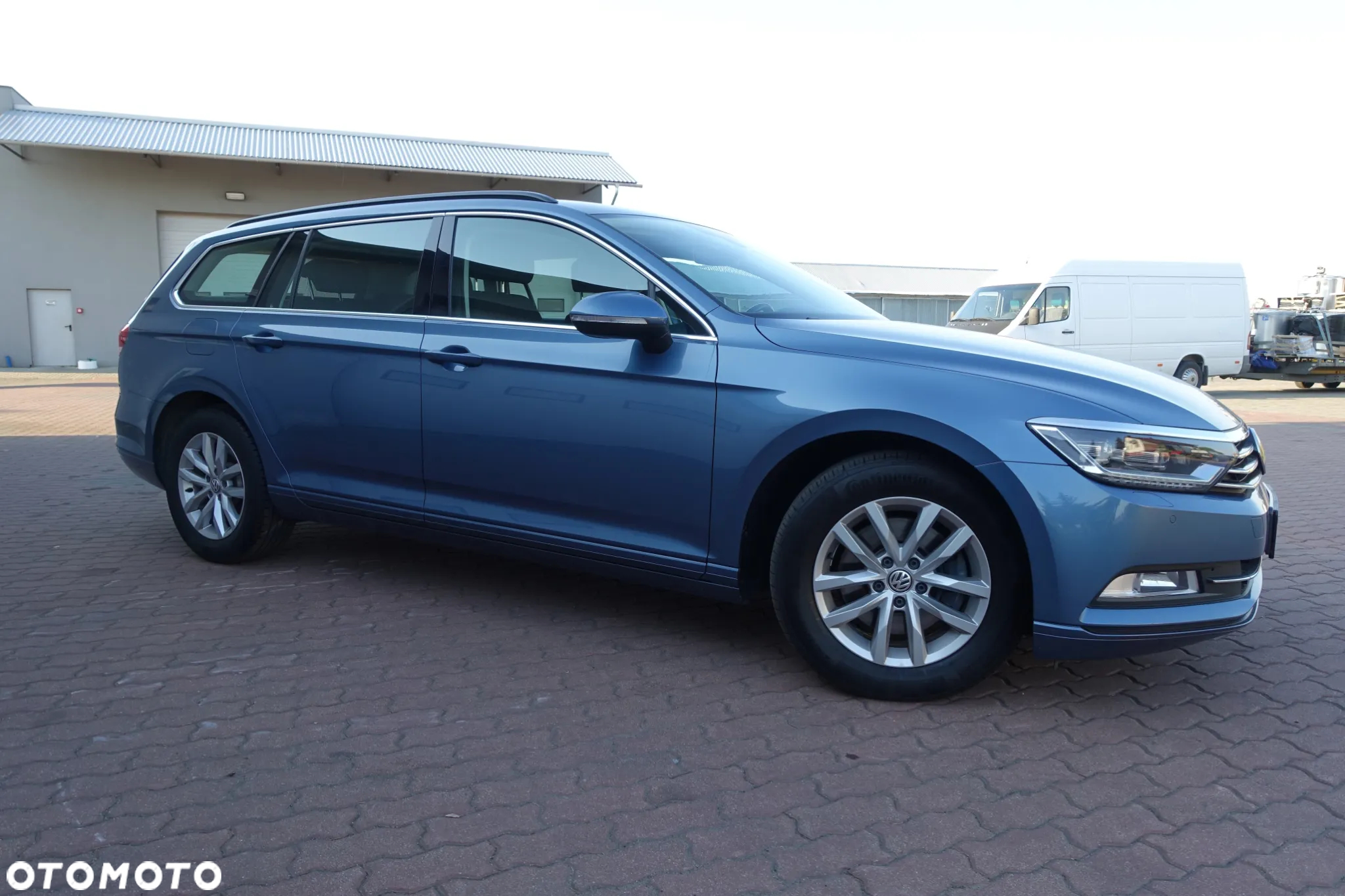 Volkswagen Passat - 6