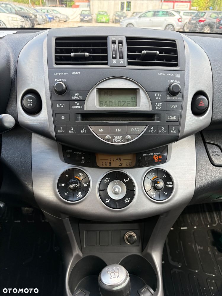 Toyota RAV4 2.2 D-4D 4x4 - 20