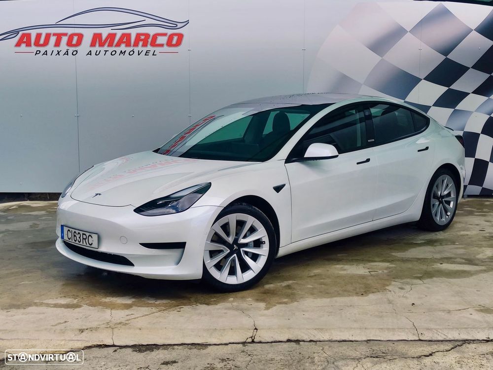 Tesla Model 3 Standard Range Plus RWD - 1