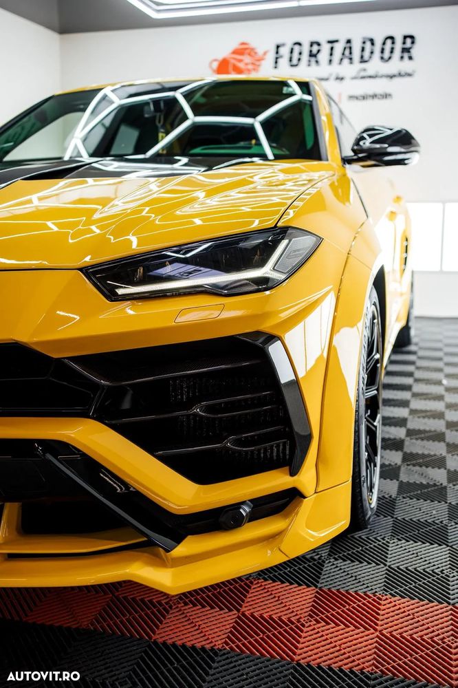 Lamborghini URUS Standard - 11