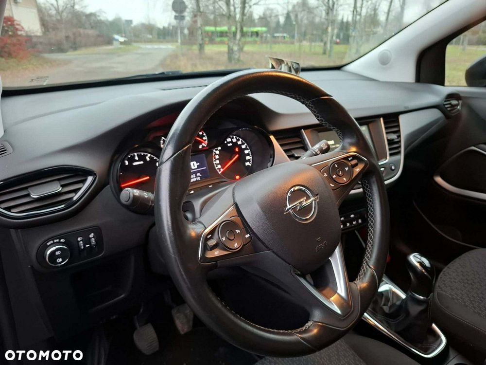 Opel Crossland X - 9