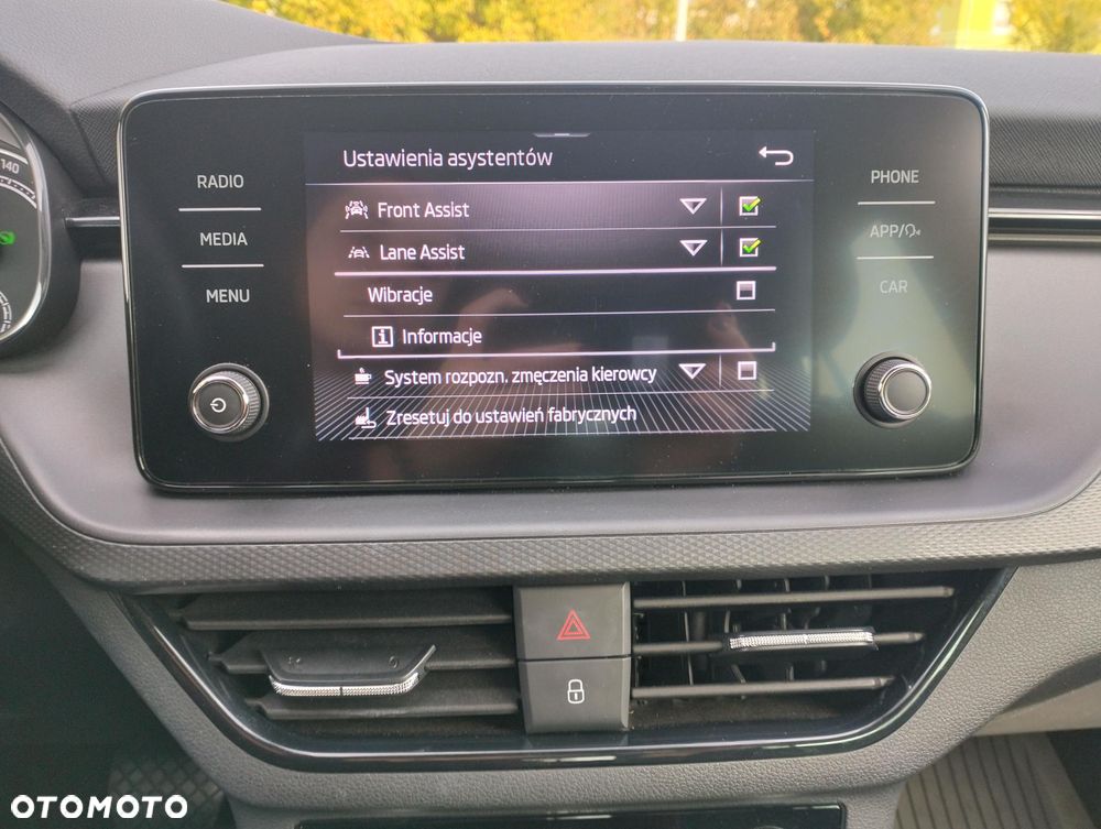 Skoda Scala 1.5 TSI Ambition DSG - 30