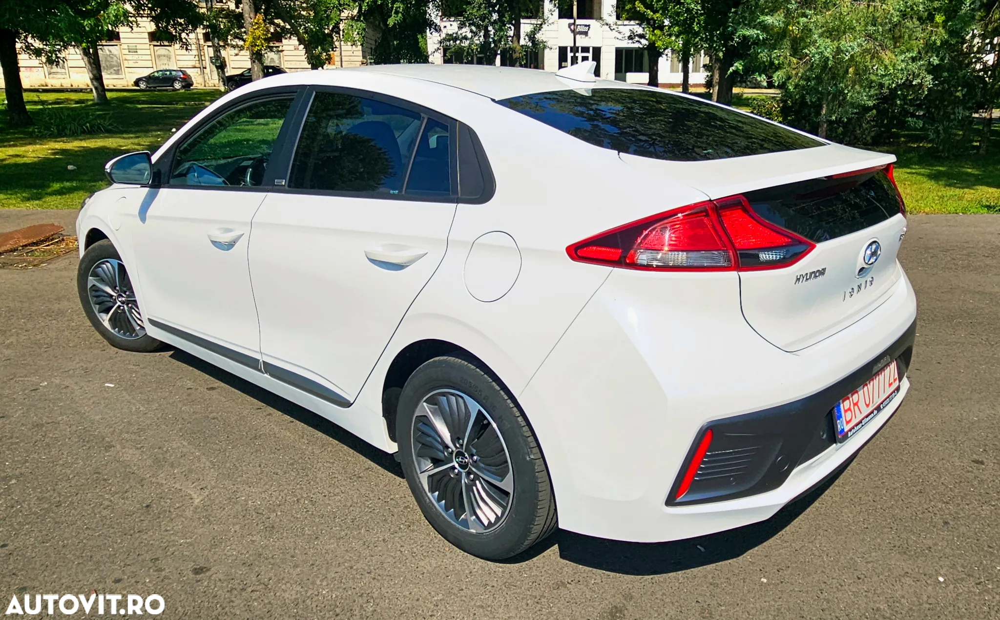 Hyundai IONIQ - 5
