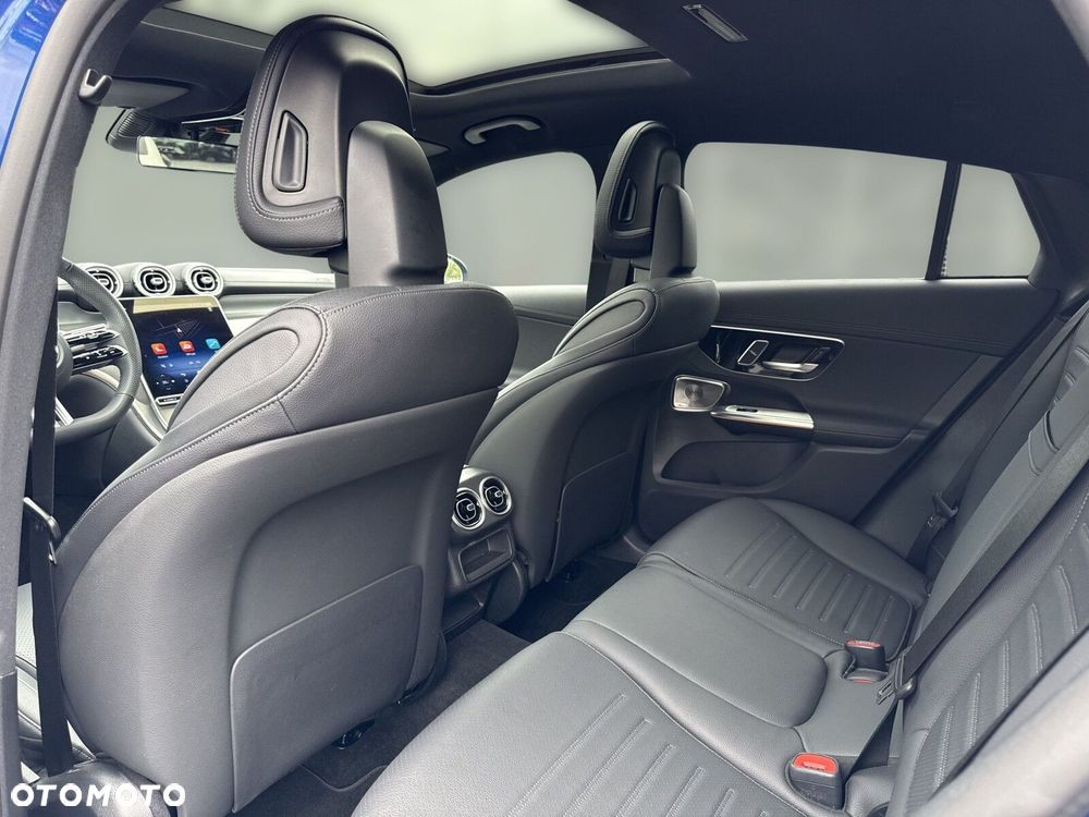 Mercedes-Benz GLC - 25