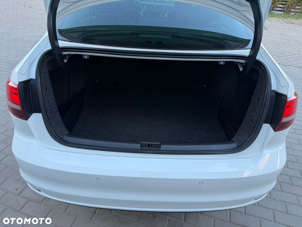 Volkswagen Jetta 1.4 TSI BMT Highline - 13