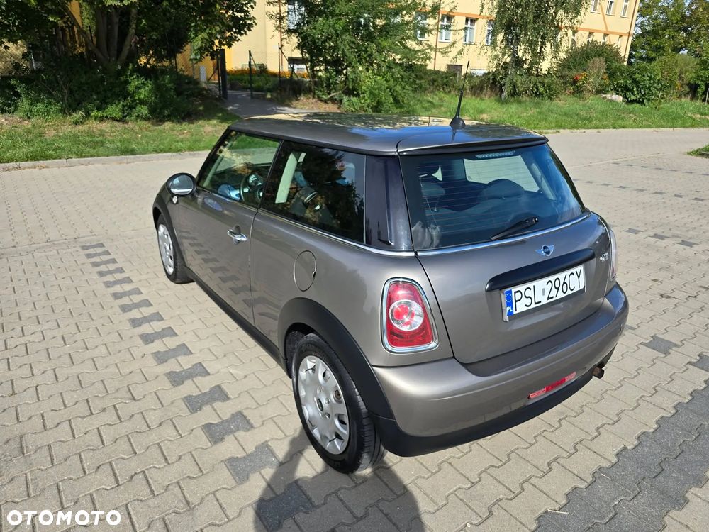 MINI ONE Standard - 11