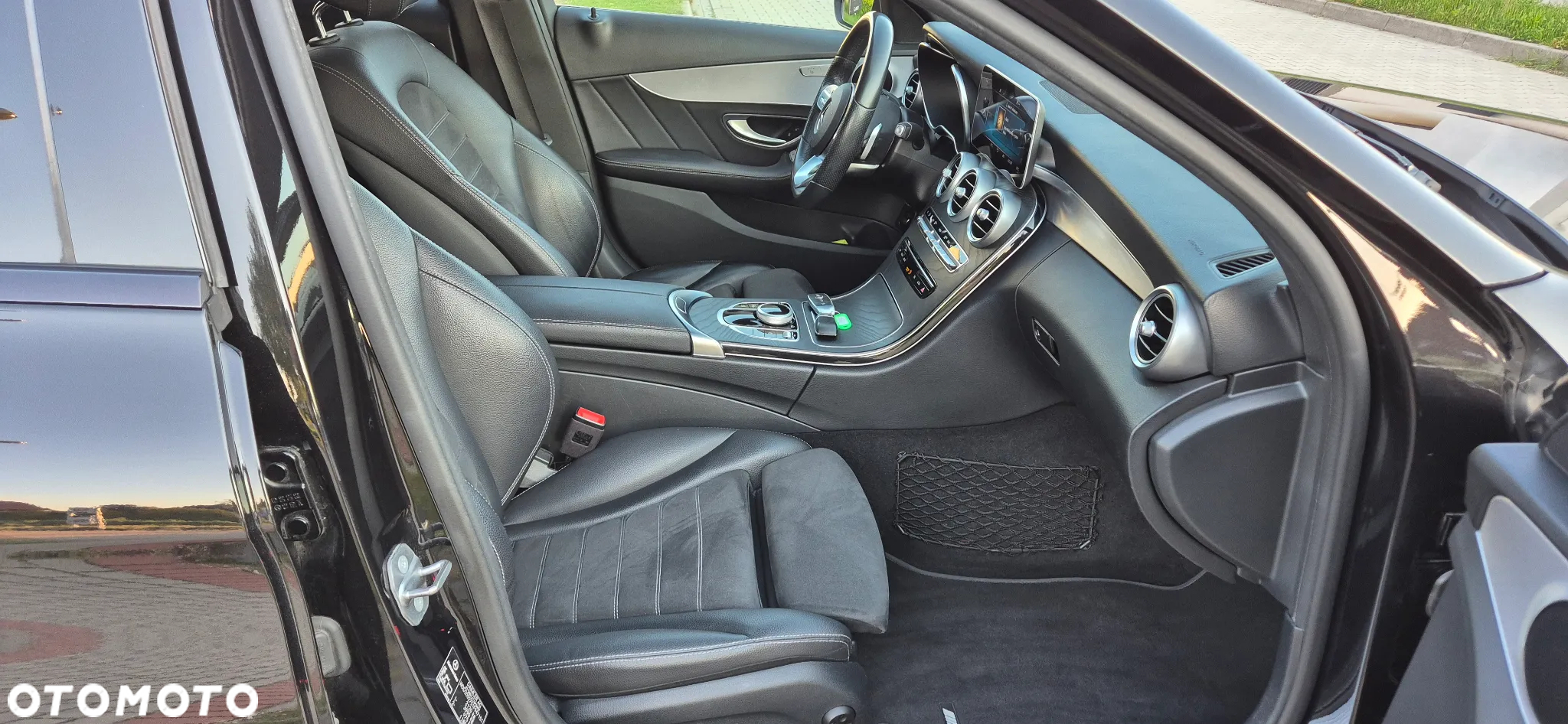 Mercedes-Benz Klasa C 160 T 9G-TRONIC AMG Line - 19