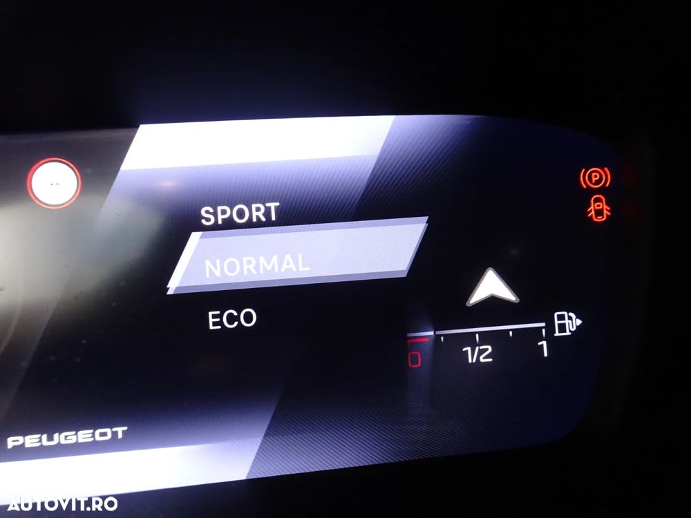 Peugeot 308 1.2L PureTech 130 S&S EAT8 Allure - 24