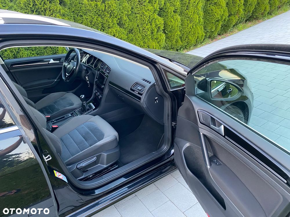 Volkswagen Golf 1.4 TSI BlueMotion Technology Comfortline - 2