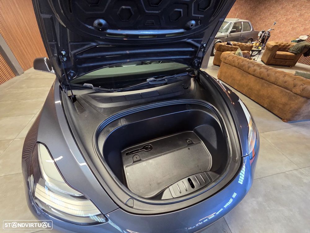 Tesla Model 3 Standard Range Plus RWD - 11