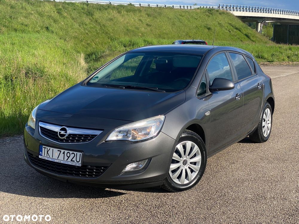 Opel Astra 1.4 Turbo Design Edition - 1
