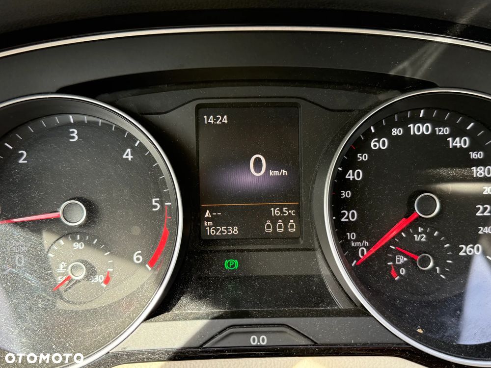 Volkswagen Passat 2.0 TDI BMT Comfortline - 11