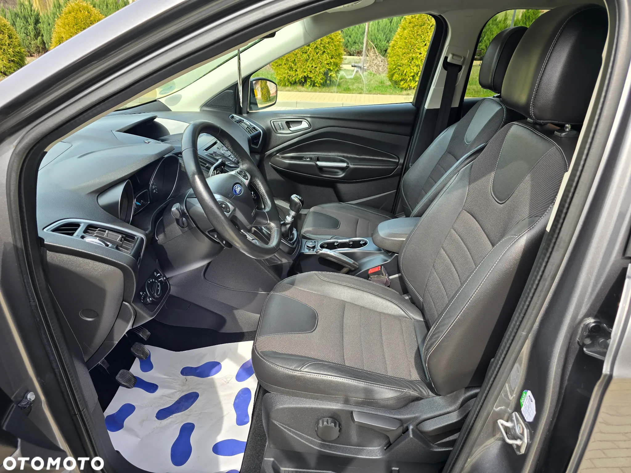 Ford Kuga 1.6 EcoBoost 2x4 Individual - 14