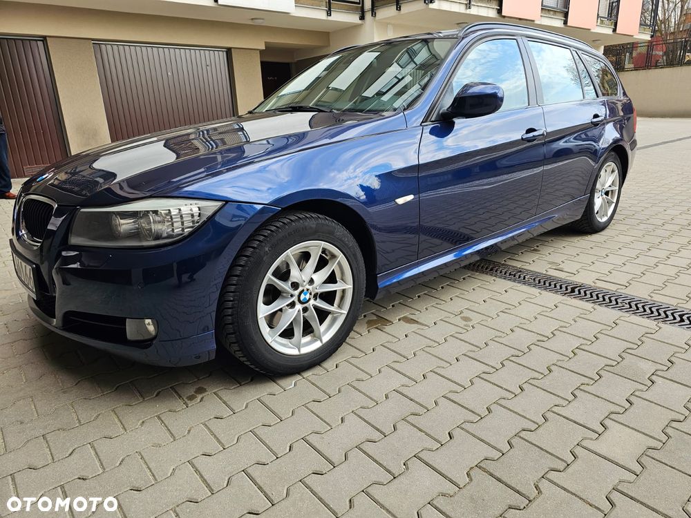 BMW Seria 3 ver-320d-dpf - 1