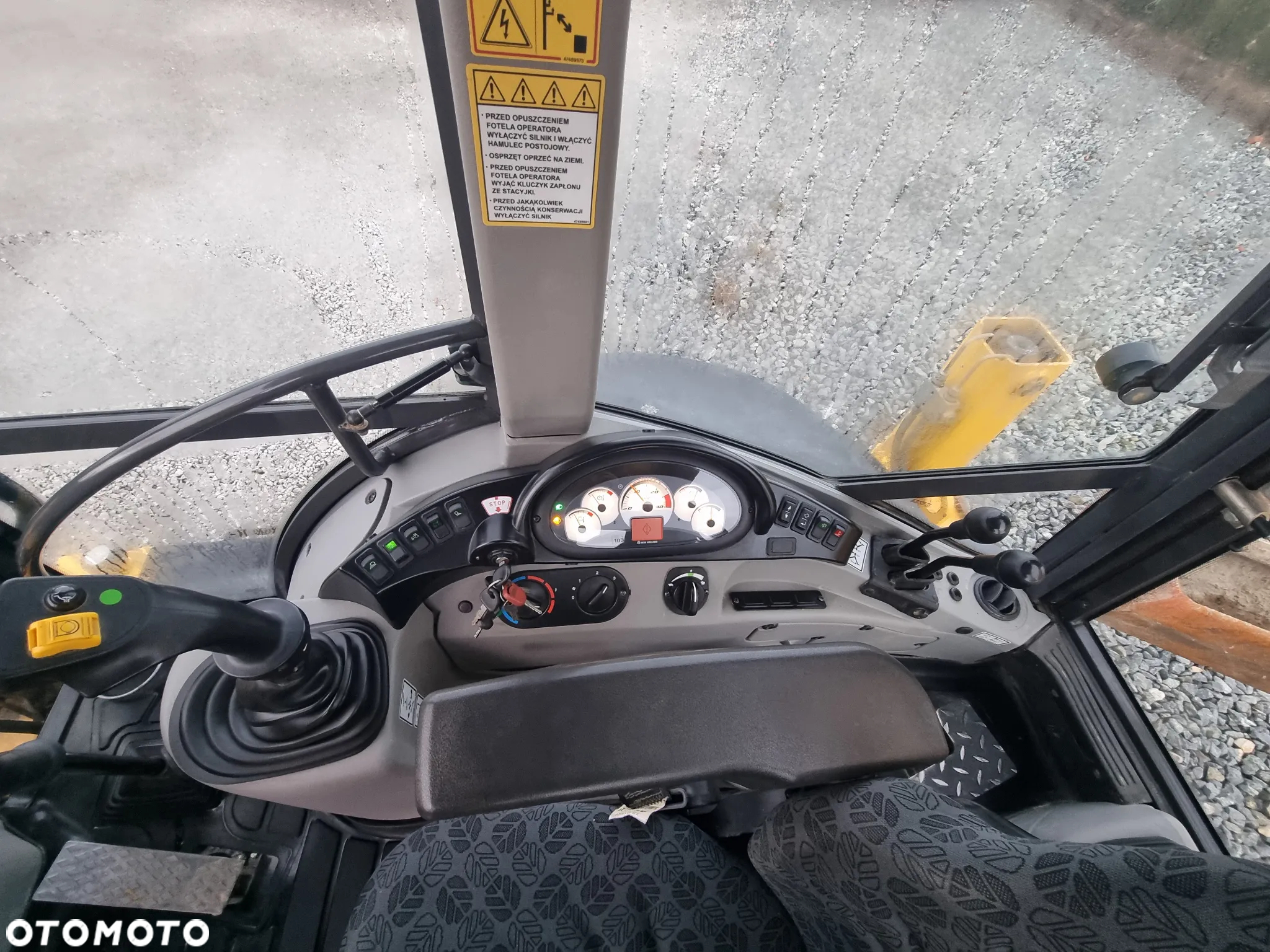 New Holland B110C - 11