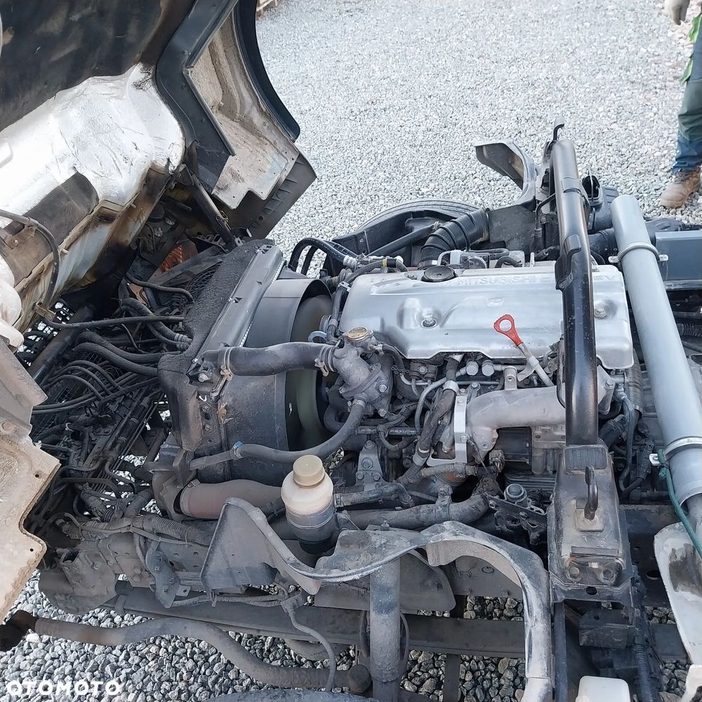 Mitsubishi Canter - 10