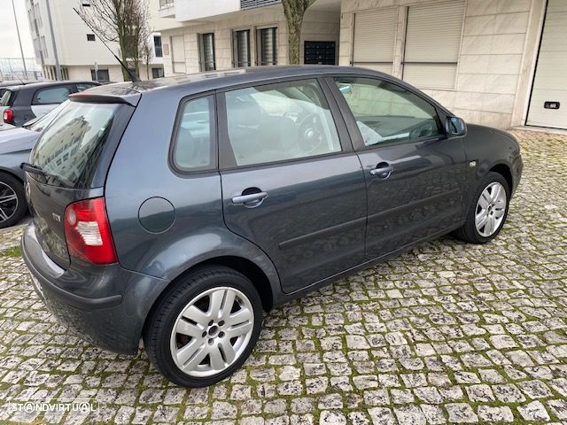 VW Polo 1.4 TDi Highline - 8