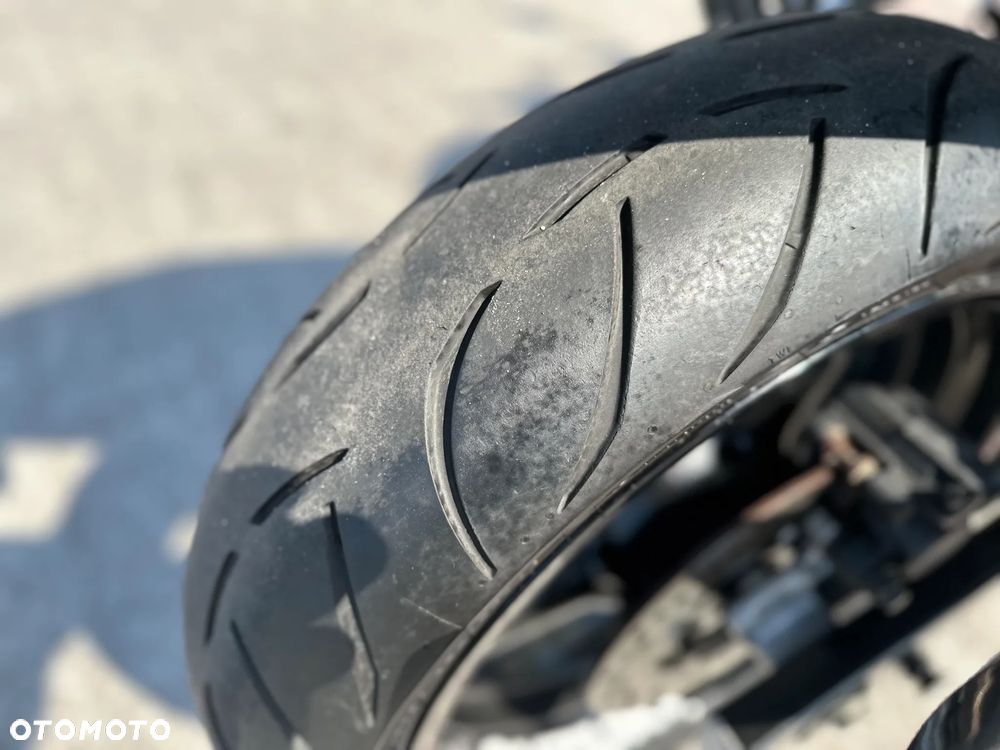 Suzuki GSX - 14