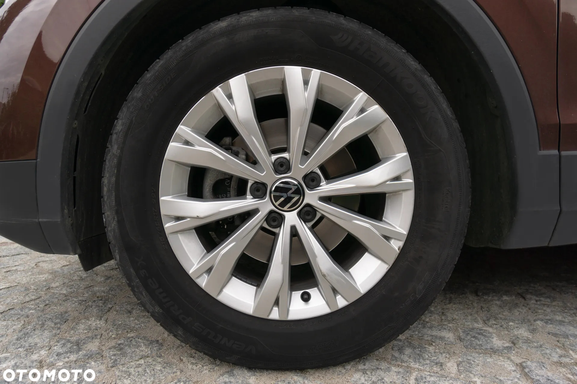 Volkswagen Tiguan - 12