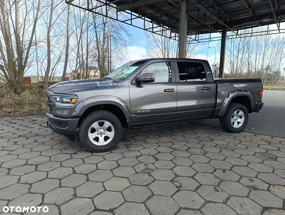 RAM 1500 Crew Cab Shortbed Bighorn - 2