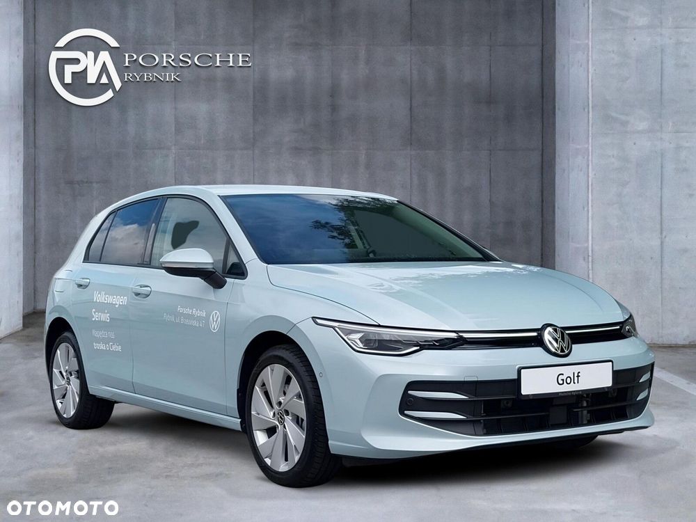 Volkswagen Golf - 8