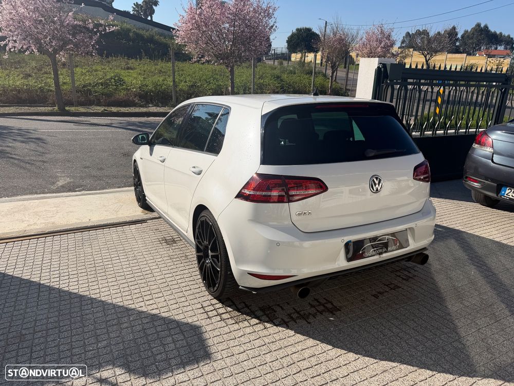 VW Golf 2.0 TSi GTi DSG - 6