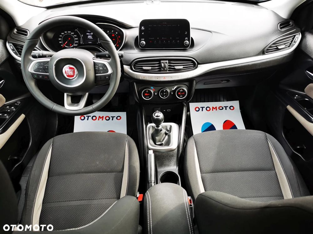 Fiat Tipo 1.4 16V Lounge EU6d - 24