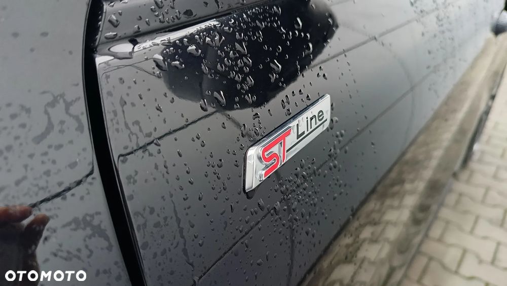 Ford Kuga 2.5 FHEV AWD ST-Line X - 36