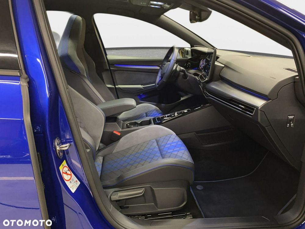 Volkswagen Golf Variant - 13