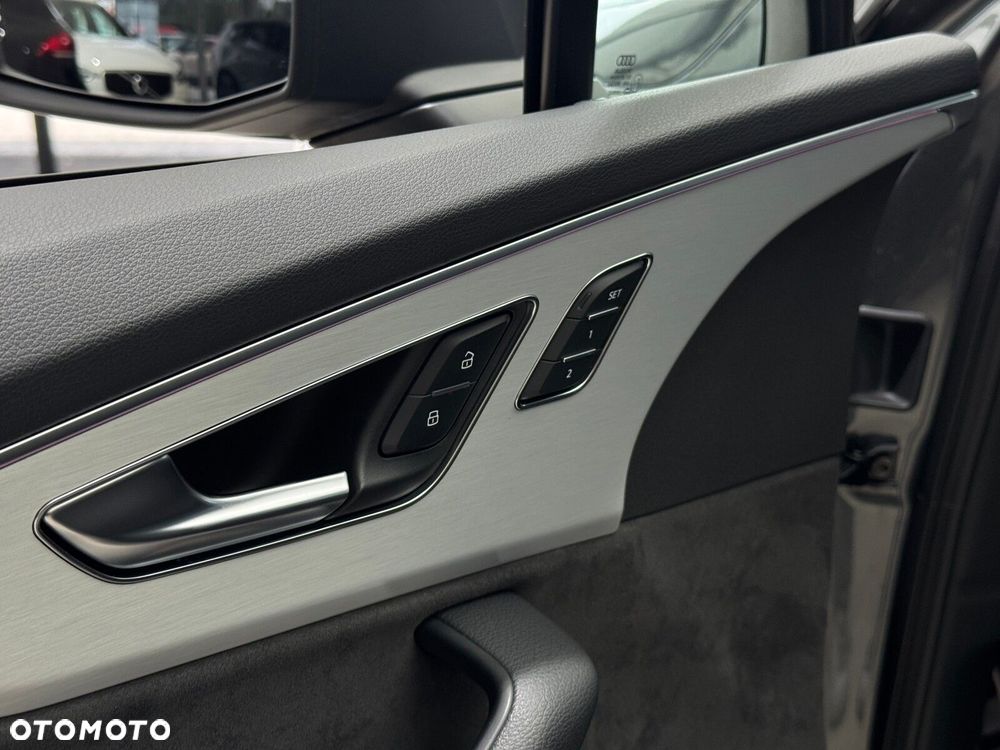 Audi SQ7 TFSI Quattro Tiptronic - 24