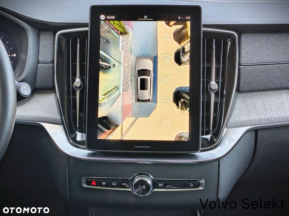 Volvo XC 90 - 21