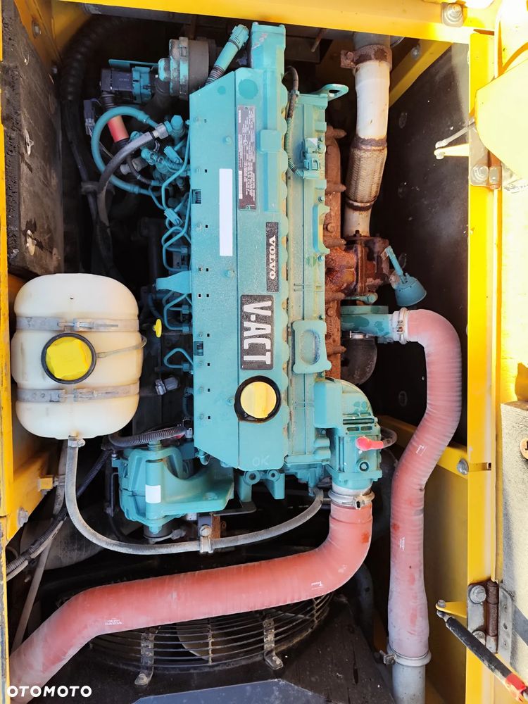 Volvo EC 210 CL - 18