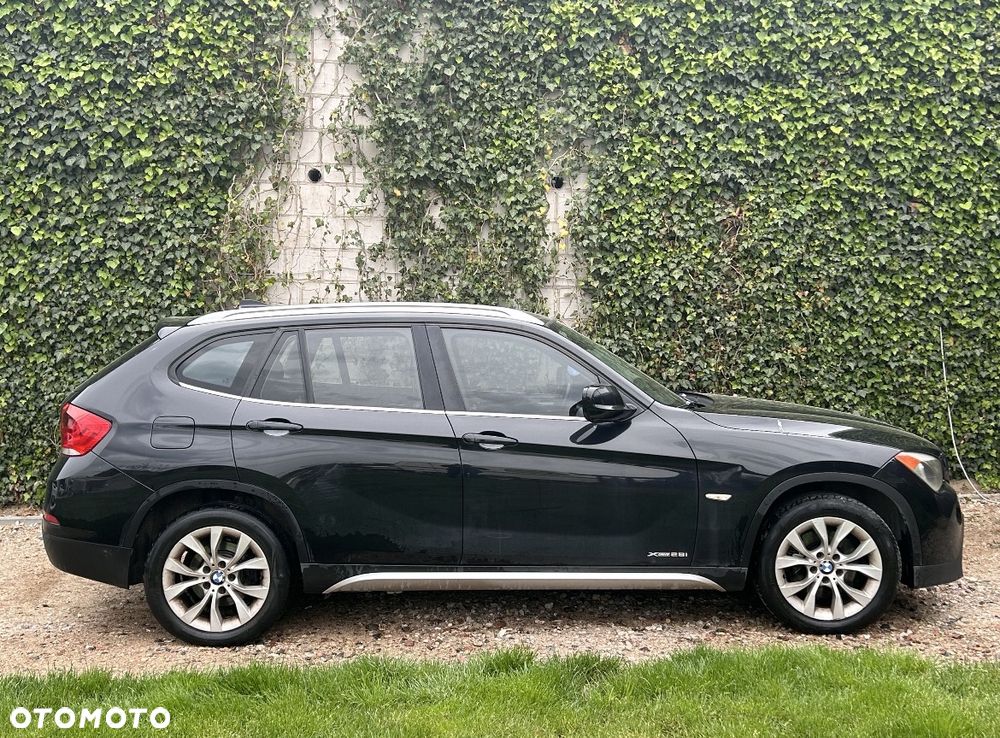 BMW X1 xDrive28i Sport Line - 1
