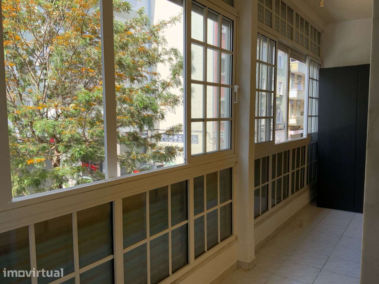 APARTAMENTO T3 EM BENFICA - Grande imagem: 4/40