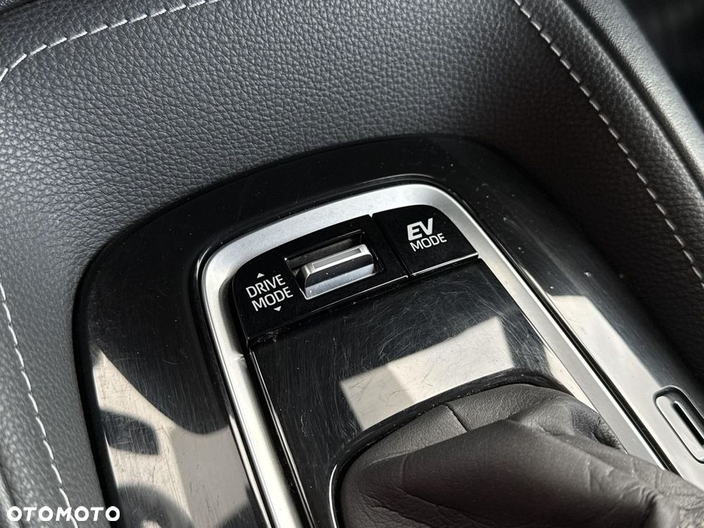 Toyota Corolla 2.0 Hybrid Comfort - 23