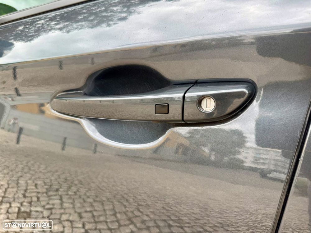 Hyundai Kauai 1.0 T-GDi Premium Tec.Preto - 34