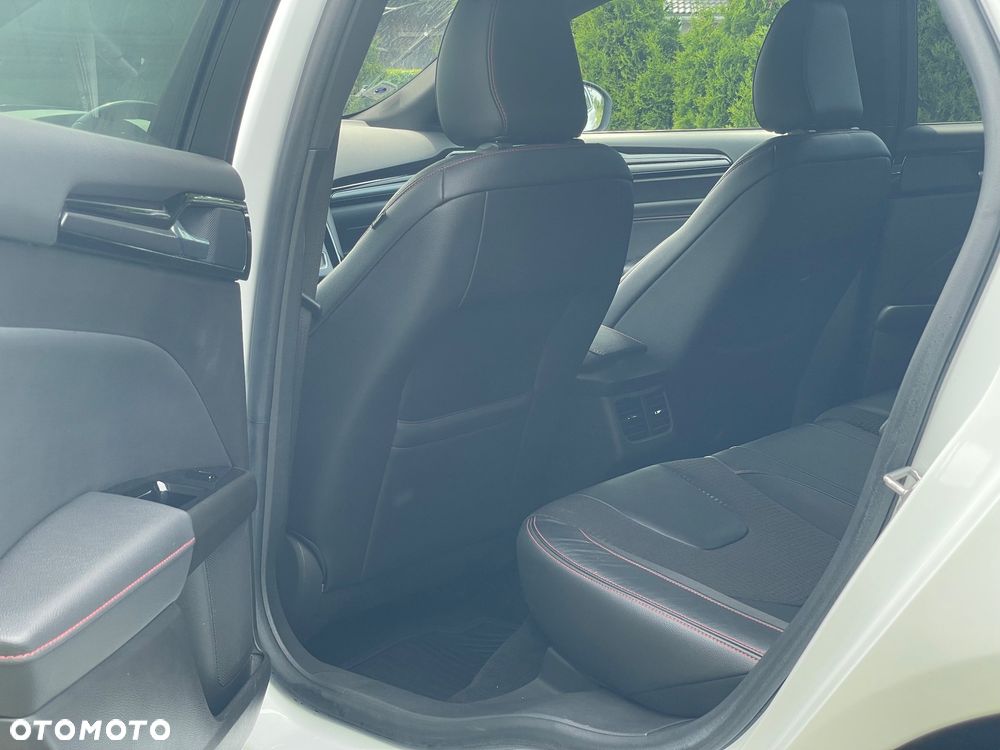 Ford Mondeo 2.0 EcoBlue Allrad ST-Line - 21